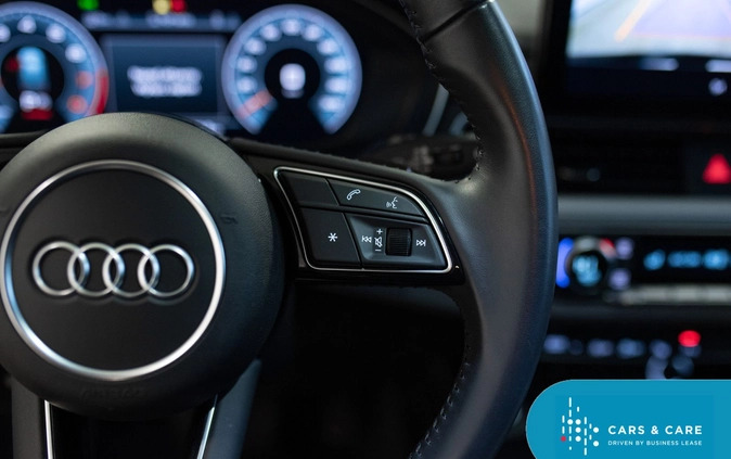 Audi A4 cena 117900 przebieg: 77130, rok produkcji 2019 z Parczew małe 254